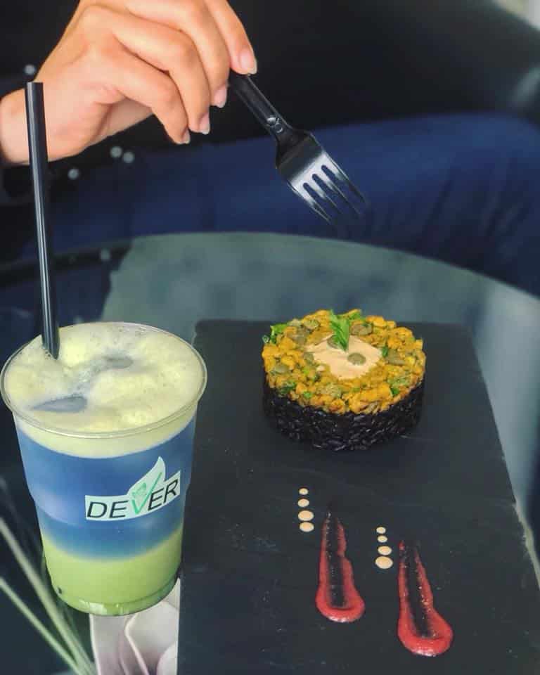 a pranzo e cena Cucina Vegana Vegetariana Dever Latina a pranzo e cena Cucina Vegana Vegetariana Dever Latina